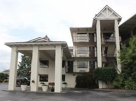 Landmark Inn
